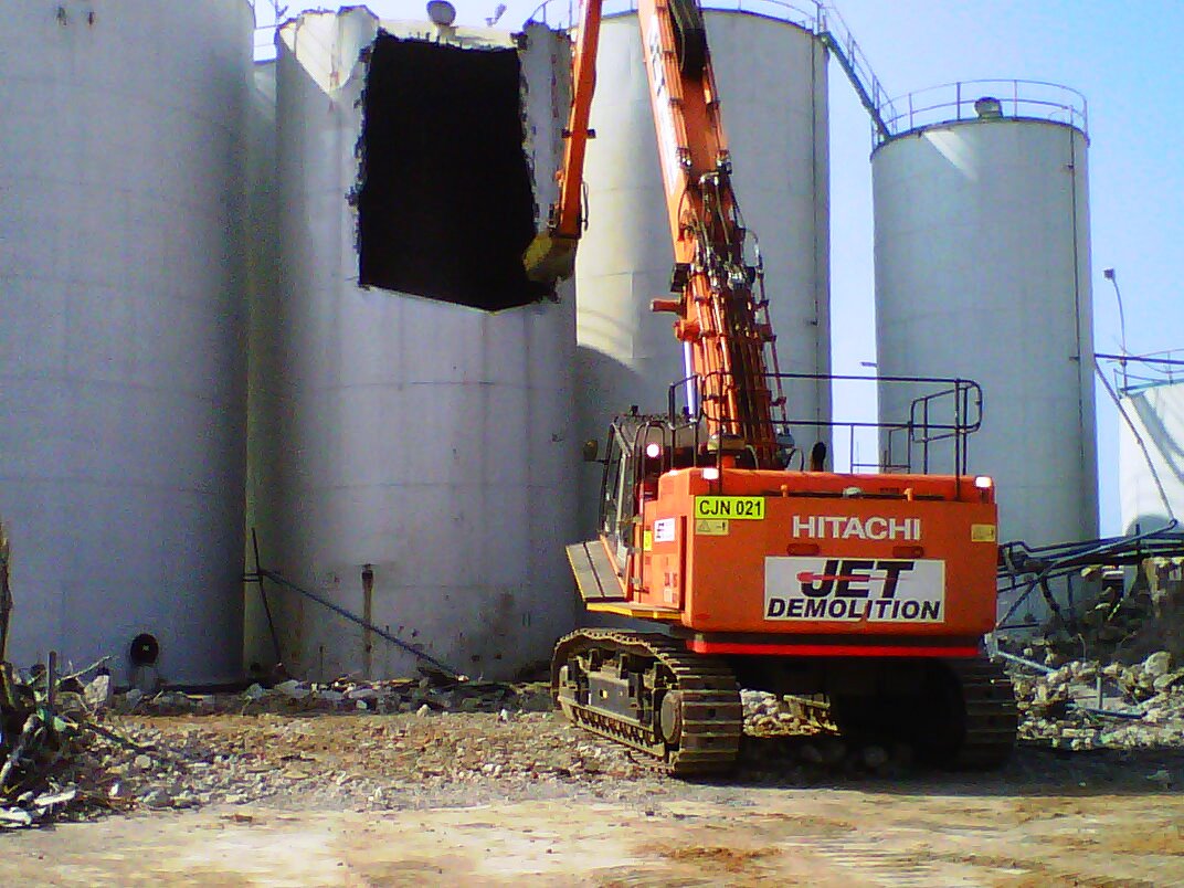 Jet Demolition pioneers cold-cutting technology for petrochemical  demolition