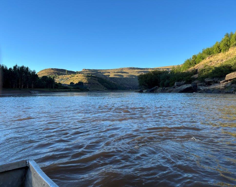 Most patients, workers, and visitors need to cross the Senqu or Orange River by boat or 4x4 only