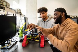 Young-engineers-put-theory-into-action-in-the-RS-supported-Formula-Student-programme