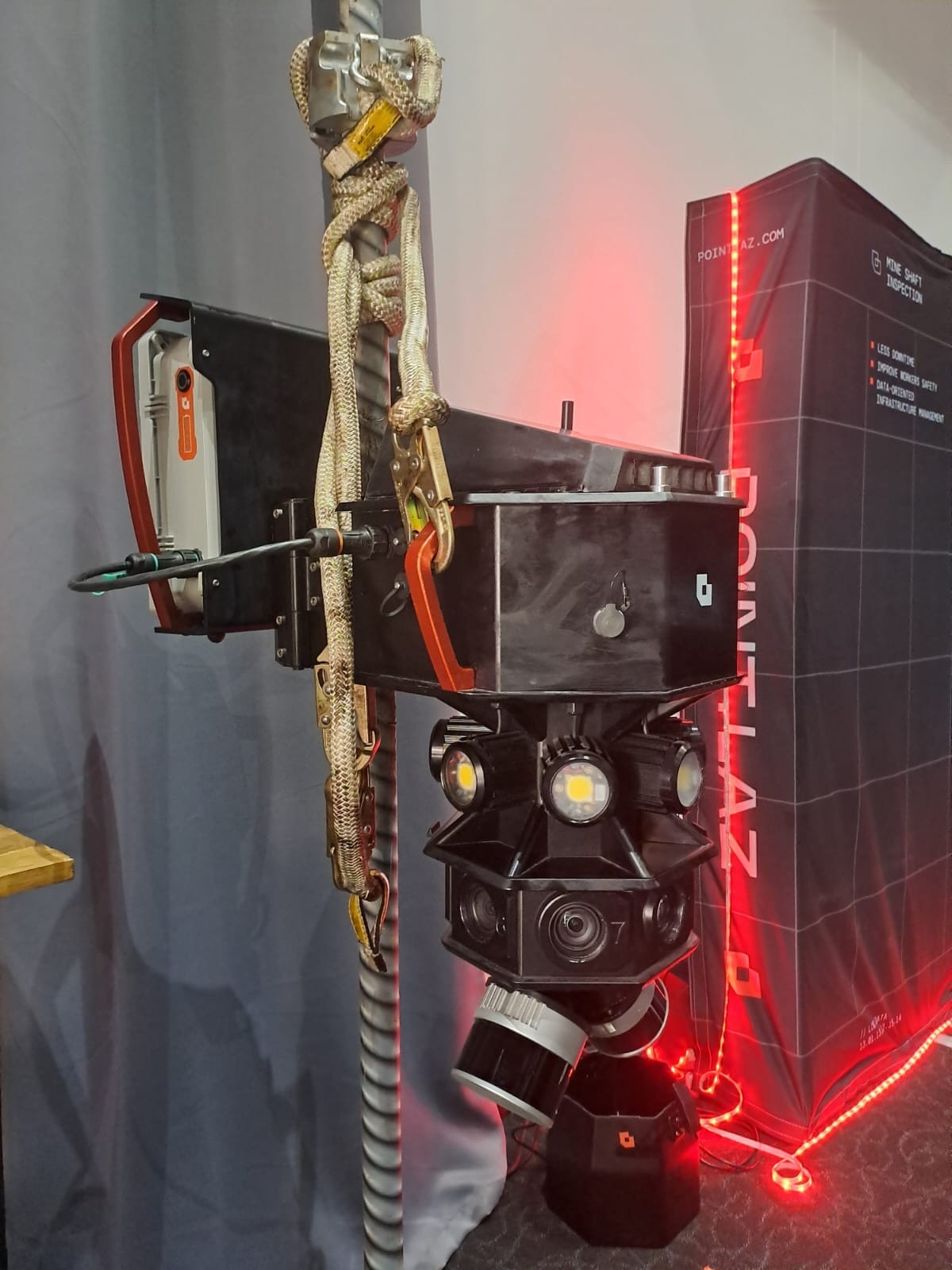 The-Lazaruss-3D-scanning-system