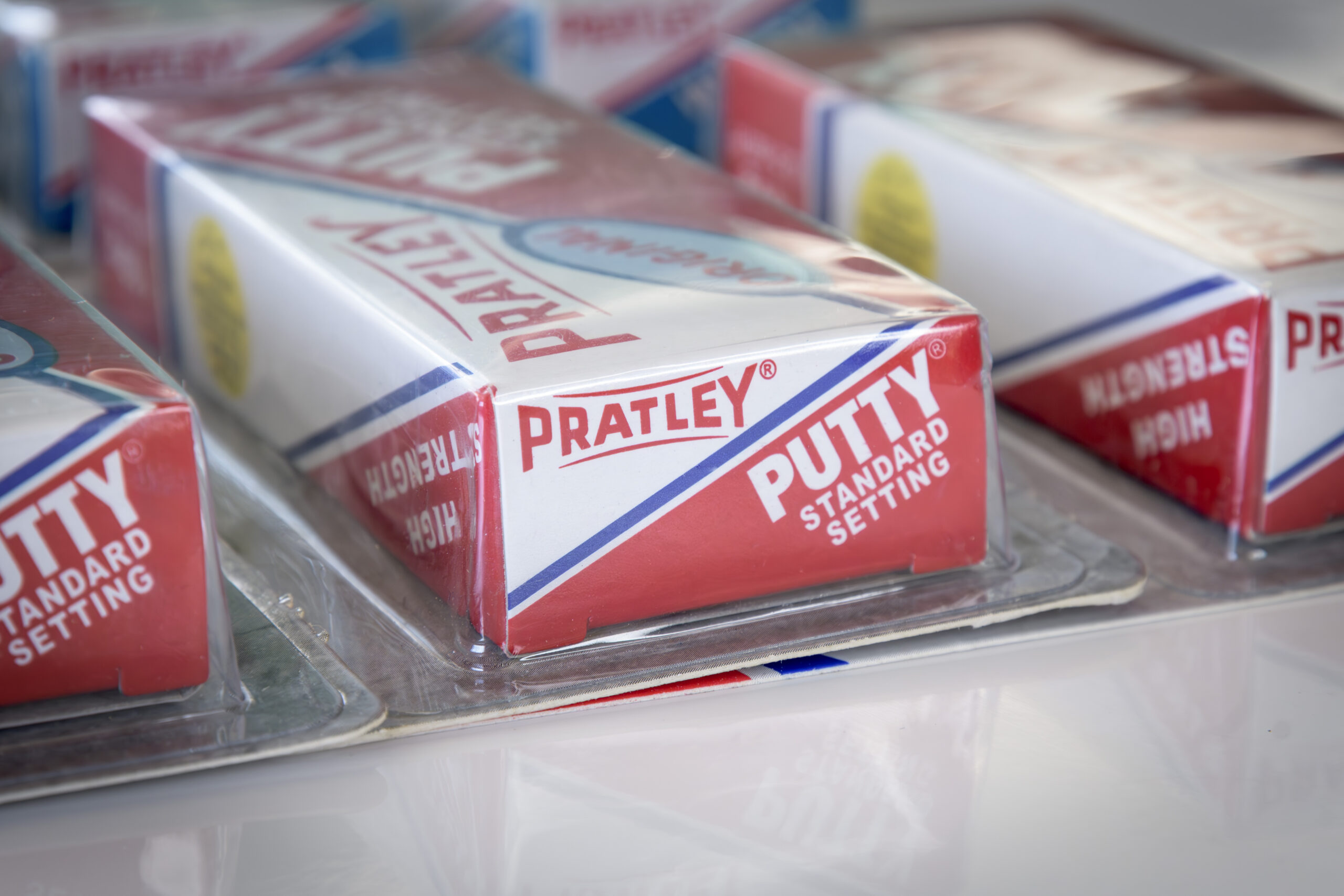 Pratley Standard Setting Putty can cure underwater unlike other adhesives