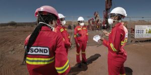 Rosond female drilling team