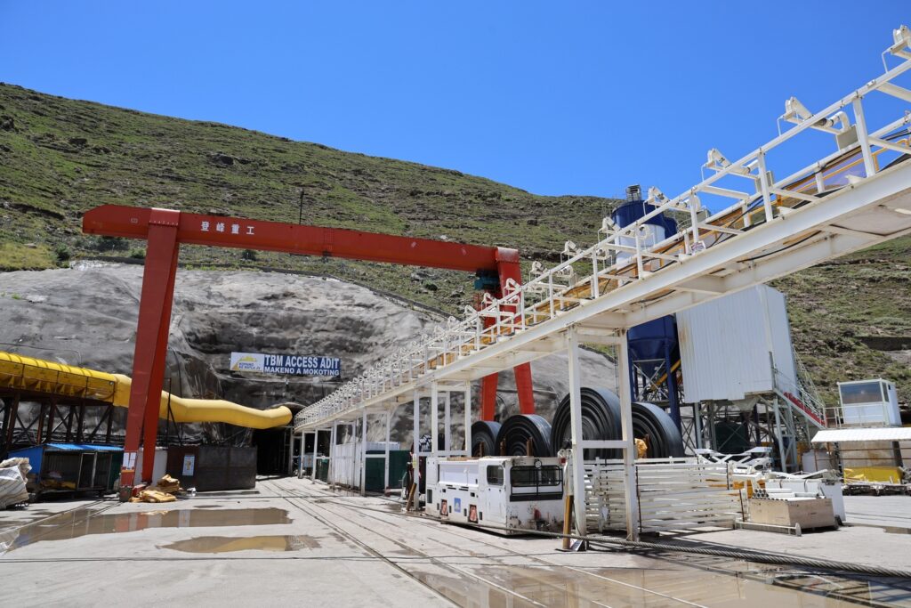 Polihali-Dam-incorporates-a-5m-diameter-TBM-tunnel-with-intake-works-gate-shaft-and-outlet-connecting-to-Katse-Reservoir