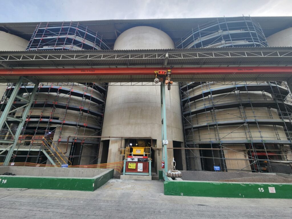 Bongela-offers-cleaning-and-repair-services-within-silos-and-external-repair-1