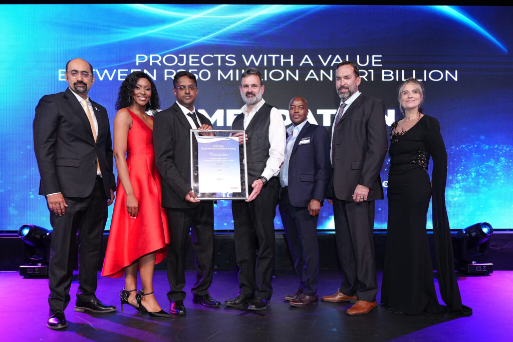 The-winning-R573-Moloto-Road-Section-2-Upgrade-project-team-from-AECOM-at-the-CESA-Aon-Engineering-Excellence-Awards-2026